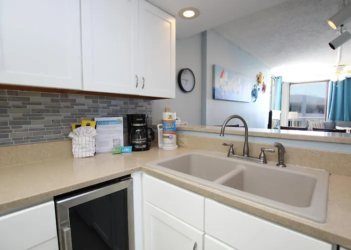 Apartment Whaler 2a By Youngs Suncoast