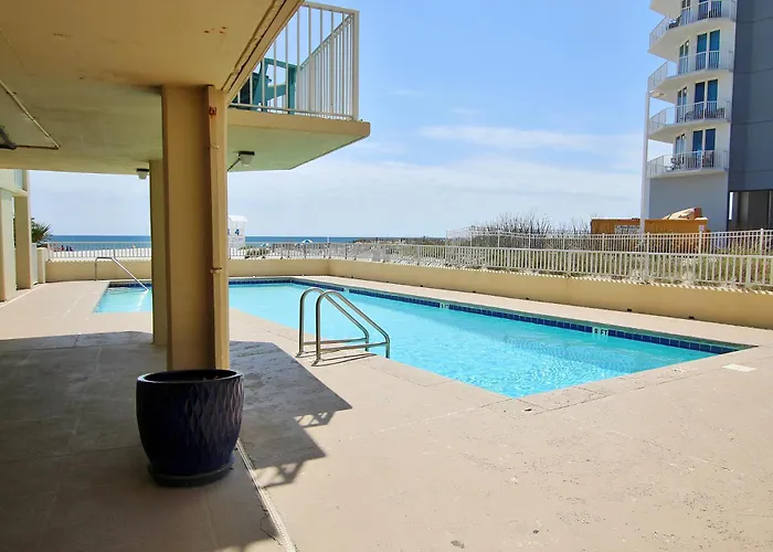 Apartment Whaler 2a By Youngs Suncoast